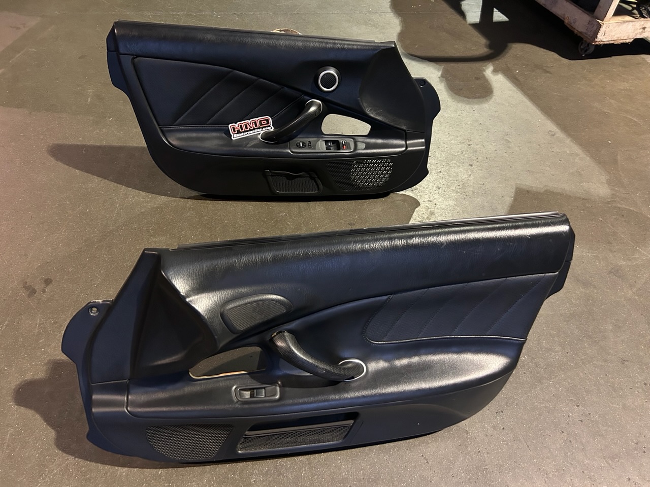 2003 Year AP1 S2000 Blk Leather OEM door panels with Switches