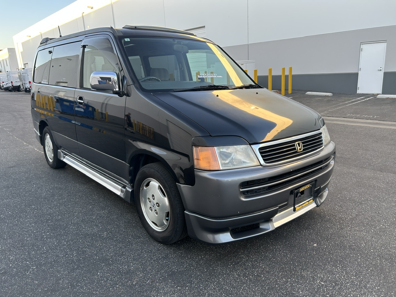 1997 RF1 Honda Stepwagon (2WD) – Granada Black Pearl Color